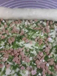 Make Chives and ham bun step 5