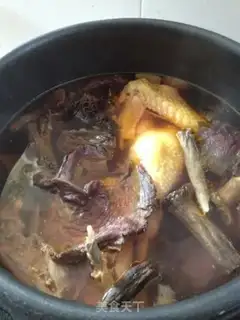 Make Red mushroom chicken soup step 6