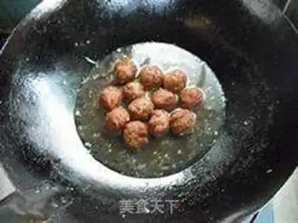 Make Sauce meatballs step 5