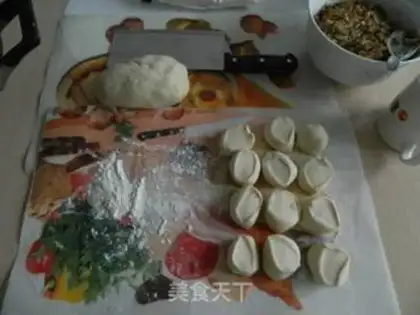 Make Home-made small meat buns step 2