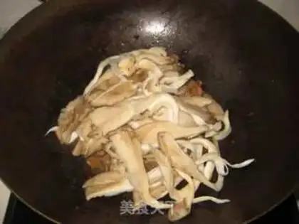 Make sauce skeleton step 1