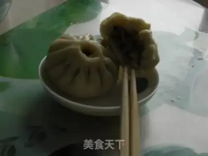 Make Home-made small meat buns step 6