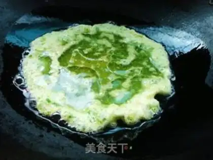 Make Fried eggs with stinky vegetables step 6