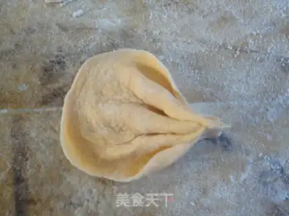 Make Huahua steamed buns step 7