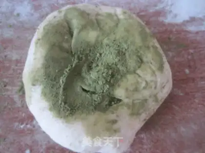 Make Fresh matcha roll step 4