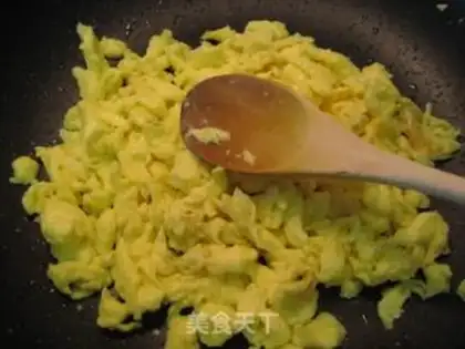 Make Leek egg vermicelli pie step 8