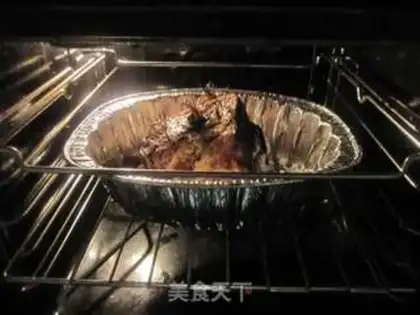 Make Roasted leg of lamb with garlic and rosemary step 4