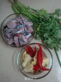 Make Frog with pickled pepper step 0