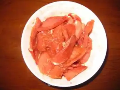 Make stir-fried beef with chili bean drum step 2