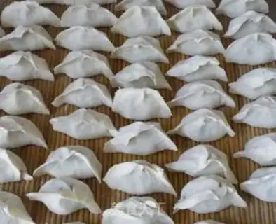 Make Pork and leek dumplings step 8
