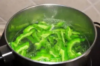 Make Sesame oil and bitter gourd step 3