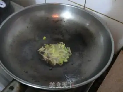 Make stir-fried vegetarian chicken with zucchini step 4