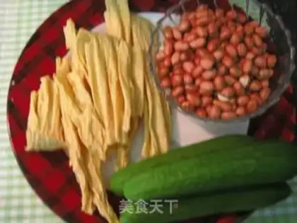 Make Green bamboo and cucumber mixed with peanuts step 0