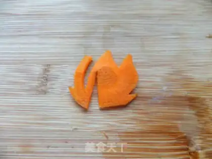 Make Lotus goldfish step 2