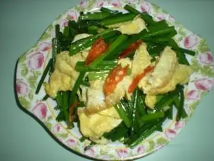 Make Scrambled eggs with leek moss step 5
