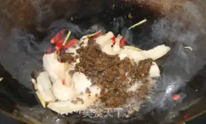 Make twice-cooked pork step 4