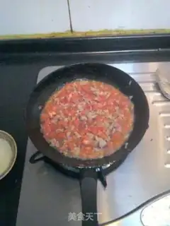 Make Macaroni with tomato sauce and meat sauce step 5