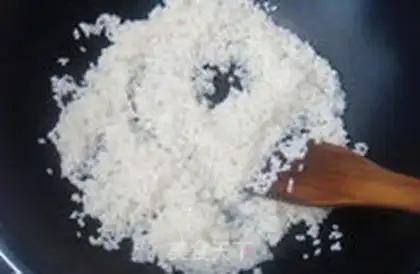Make Raw fried glutinous rice step 0