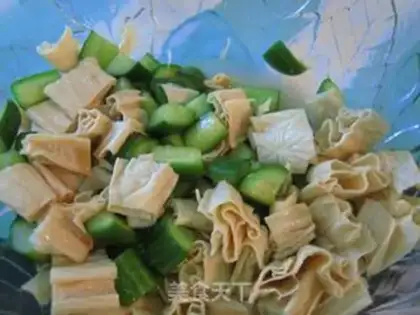 Make Green bamboo and cucumber mixed with peanuts step 12