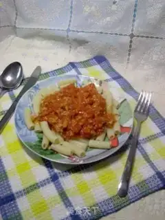 Make Macaroni with tomato sauce and meat sauce step 9
