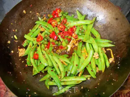 Make Return to the pot of green beans step 6
