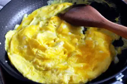 Make Scrambled cabbage with tomato and egg step 3
