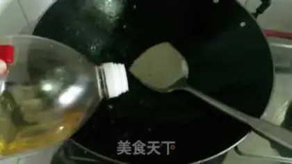 Make stir-fried pork with day lily and straw mushroom step 7