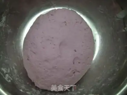 Make Dream purple sweet potato steamed buns step 1