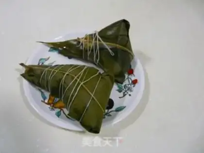 Make Fresh meat rice dumplings step 3