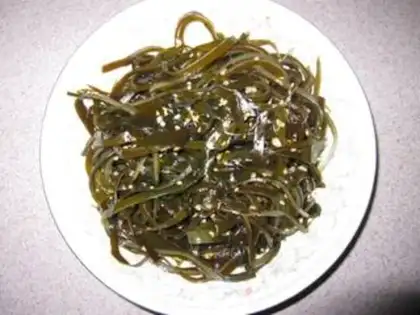 Make Shredded seaweed salad step 2