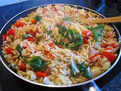Make stir-fried pasta step 14