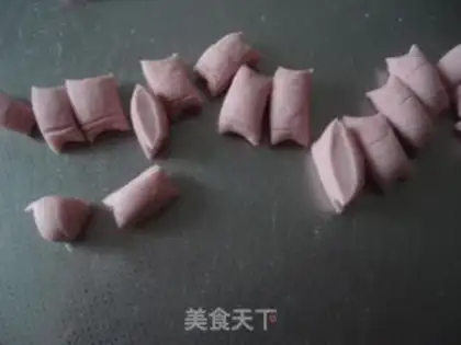 Make Pink pimples step 3