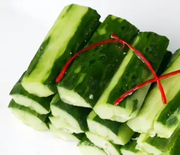 Make cold cucumber step 1