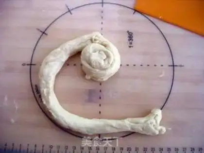 Make Taiwanese scallion pancakes step 6