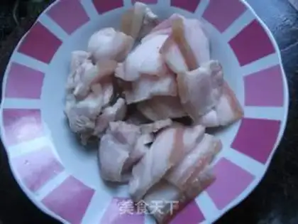 Make Sauce spicy pork with Hangzhou pepper step 2