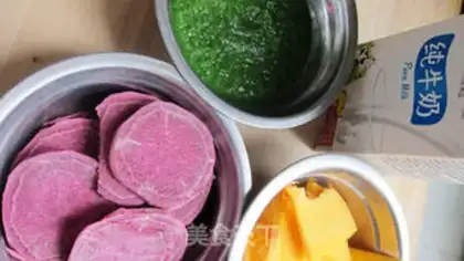 Make Pattern steamed buns rolled rolls step 0