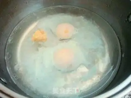 Make Mint egg soup step 2