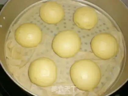 Make milk-flavored whole wheat steamed buns step 7