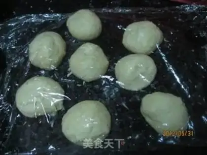 Make sausage bun step 7