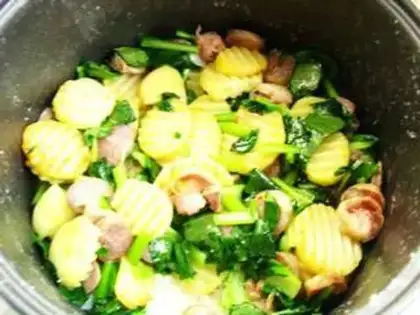 Make Braised rice with sausage and potato step 4