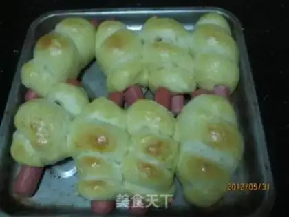 Make sausage bun step 13