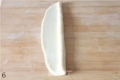 Make Milk and almond slices and buns step 5