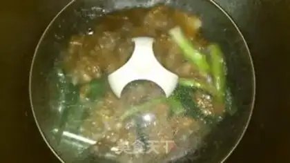 Make Braised duck with dried bamboo shoots step 4