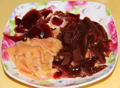 Make stir-fried chicken offal with pickled pepper step 0