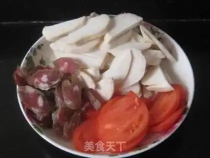 Make Sausage with tomato and apricot mushroom step 1