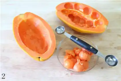 Make papaya milk step 1