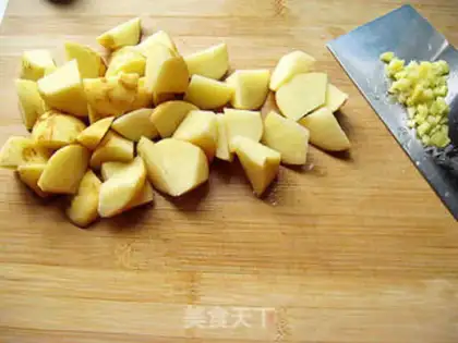Make Sichuan-style pork ribs with potatoes step 0