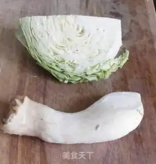 Make stir-fried cabbage with mushroom step 0
