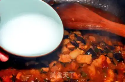 Make Eggplant noodles with diced pork step 16
