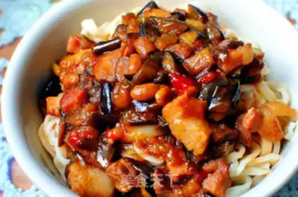 Make Eggplant noodles with diced pork step 18